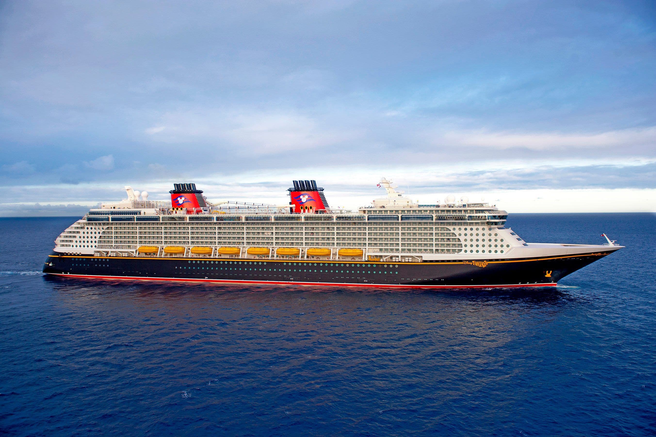 Disney Cruise Line: Celebrity Ship Mates Challenge with Matt & Emma Willis, travel PR, celebrity PR, entertainment PR, Media Brands PR, London Entertainment PR agency